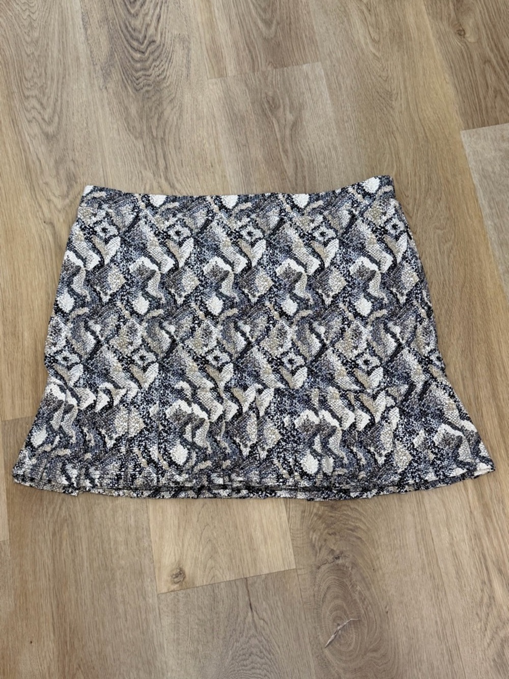 Lulu-B Black and Cream Snakeskin Print Athletic Skirt